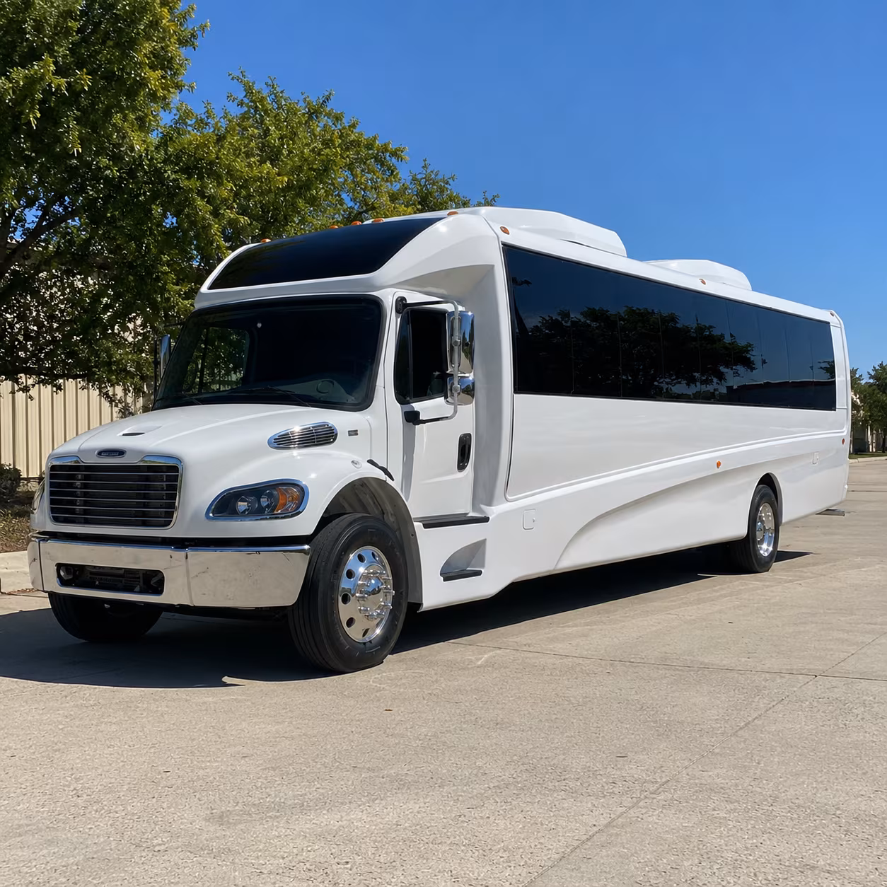 millcreek 28 passenger minibus